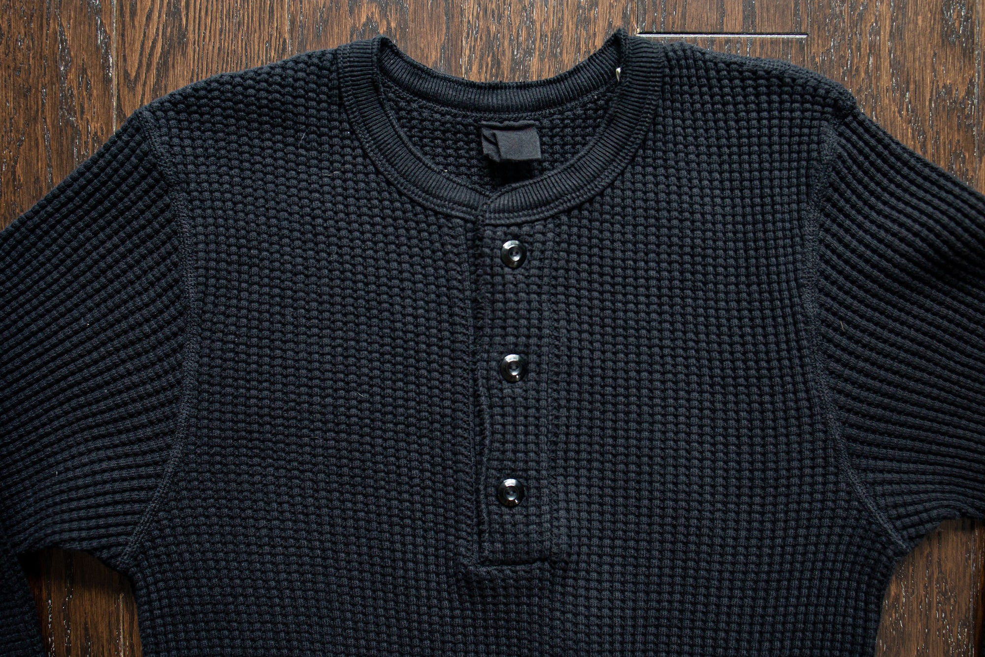 UES Big Waffle Henley - Black