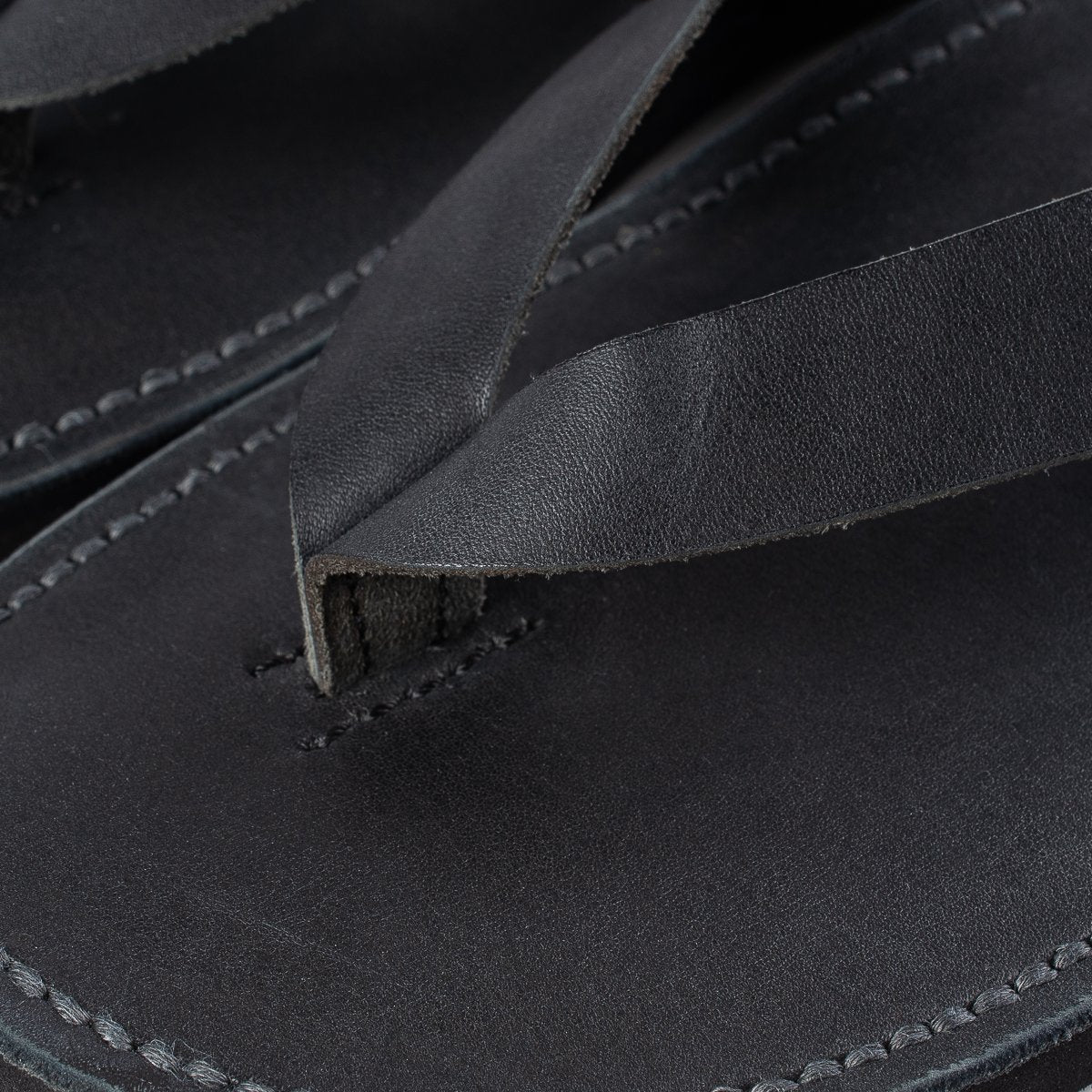 Obbi Good Label x Dr. Sole Leather Thong Sandals - Black